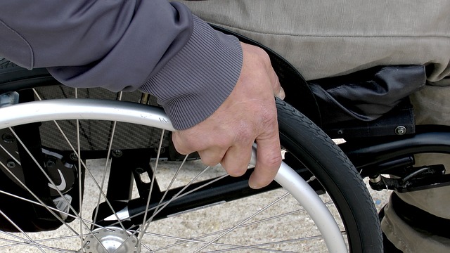 wheelchair-1230101_640 wheelchair-1230101_640